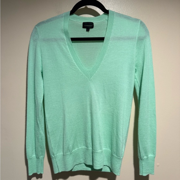 J.CREW 100% Italian Cashmere Boyfriend V-Neck Sweater seafoam green - Picture 1 of 7